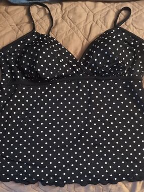 Black & White Trimshaper Polka Dot Tankini Top